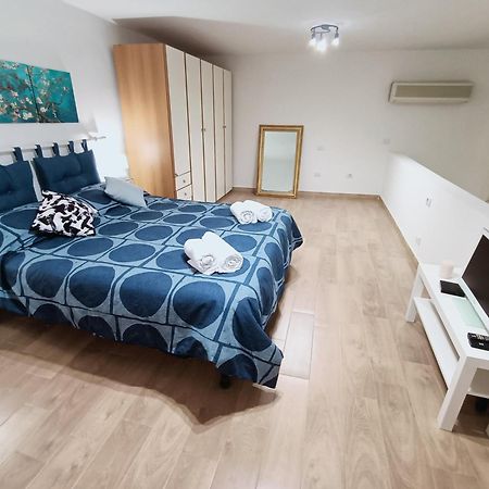 A Casa E Cardetella Apartment Napoli Bagian luar foto