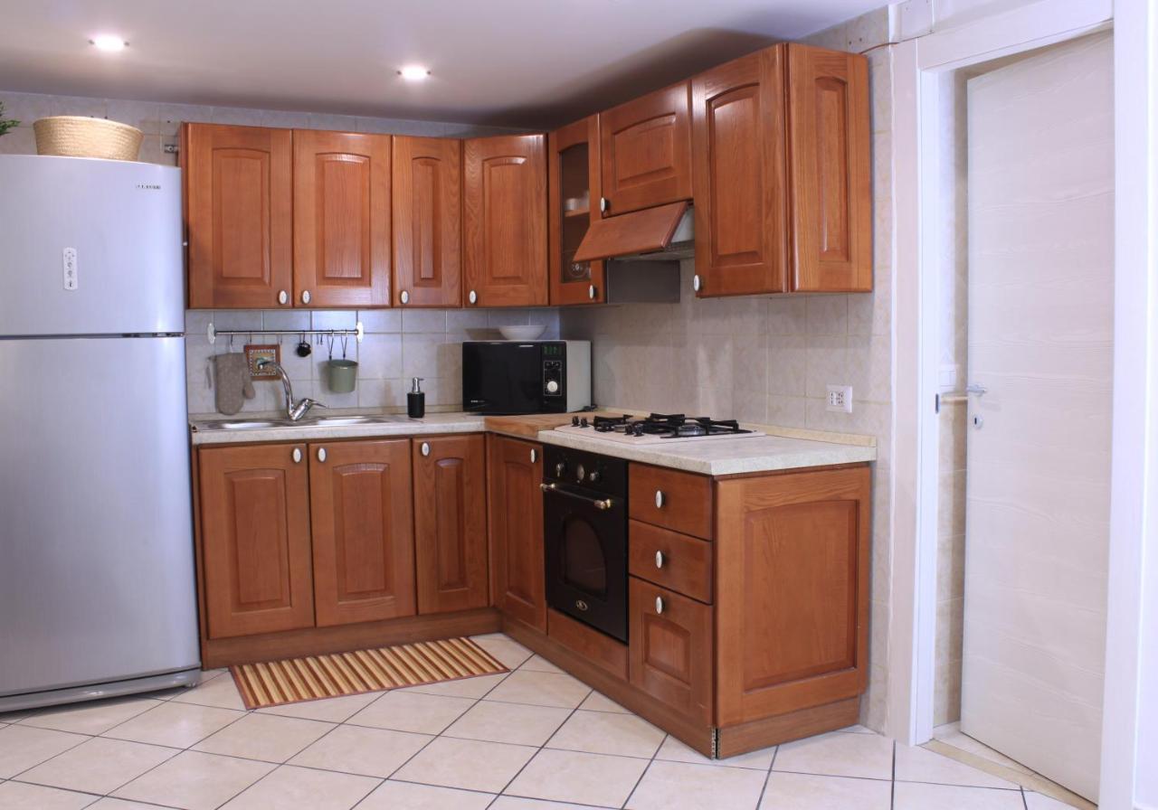 A Casa E Cardetella Apartment Napoli Bagian luar foto